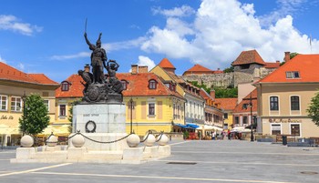 Kvíz: Felismered Magyarország városait egyetlen jellegzetes épületről?