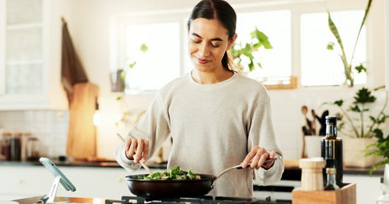 10 hozzávaló a konyhából, ami éveket is hozzáadhat az életedhez