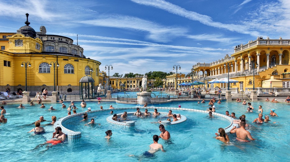 Ezeket a helyeket ajánlja a GLAMOUR-nagykövet a húsvéti strandoláshoz!