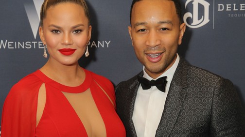 Jaj, de jó! Megszületett Chrissy Teigen és John Legend kislánya!