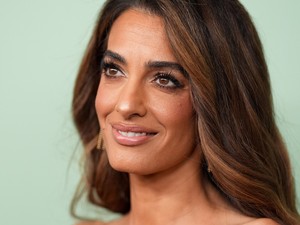 8 alkalom, amikor Amal Clooney mindenkit túlragyogott a vörös szőnyegen páratlan ruhaválasztásával