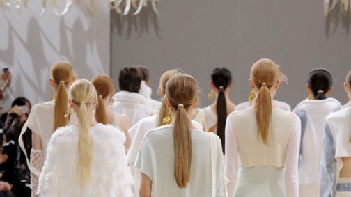 Evésre kötelezi a modelljeit egy divatmárka