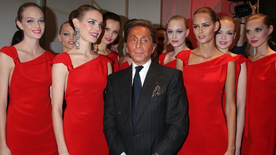 Valentino Garavani felejthetetlen örökséget hagyott maga után ikonikus darabjaival