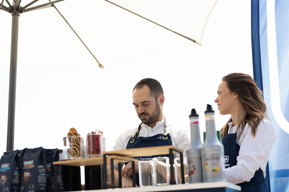 De'Longhi kávés esemény