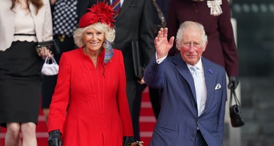 Károly király és Kamilla királyné csodaszépek új portréjukon