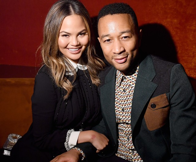 Micsoda hír: Chrissy Teigen várandós