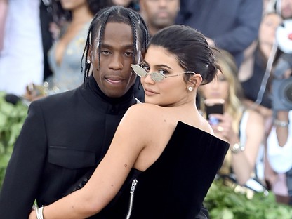 Hogy mi? Travis Scott megcsalta Kylie Jennert? Így reagált Kylie...