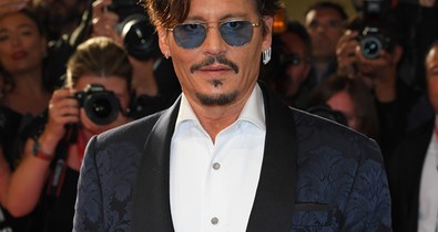 Johnny Depp új kedvence ez a kiegészítő, mindenhol ezt viseli újabban