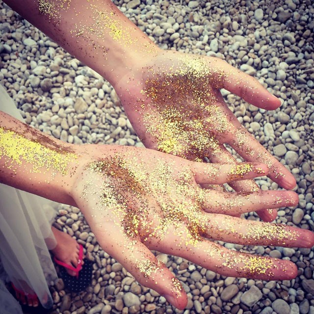 sármán nóra, fotózás, esküvői ruha, magyar divattervező, magyar esküvői ruha, garamvölgyi flóra, bresc, horvátország