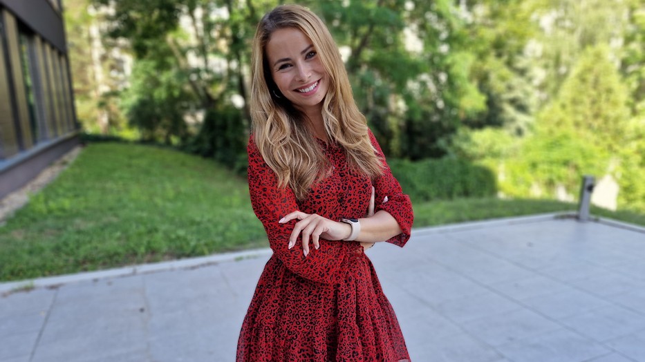 Viszkok Fruzsi mai szettje nemcsak sikkes, de kényelmes is!