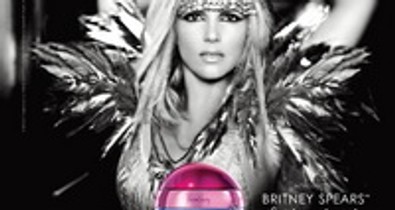 Britney Spears dögösebb lenne fekete hajjal