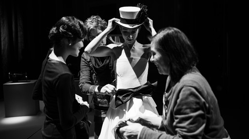 „Nem felmenteni akarom a tettei alól, de mindannyian hibázunk” - Milyen ember volt valójában Coco Chanel?