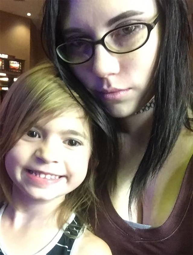 Így fest a depresszió: Mosoly mögé rejtett öngyilkossági hajlam