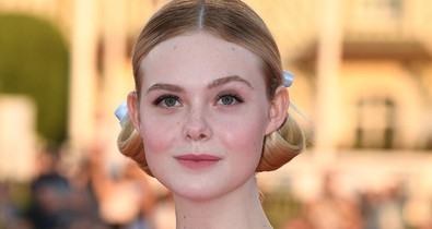 Egy tüneményes angyal volt Elle Fanning ebben fantasztikus ruhában