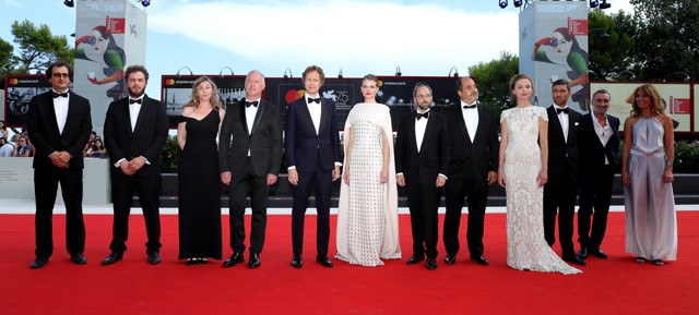 A Napszállta stábja a velencei filmfesztivál vörös szőnyegén