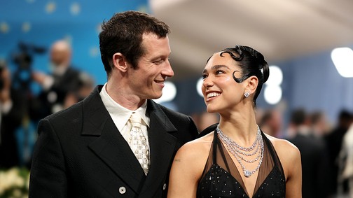 Ők voltak a 2025-ös Met-gála legszebb szerelmespárjai, csak úgy izzott közöttük a levegő a vörös szőnyegen
