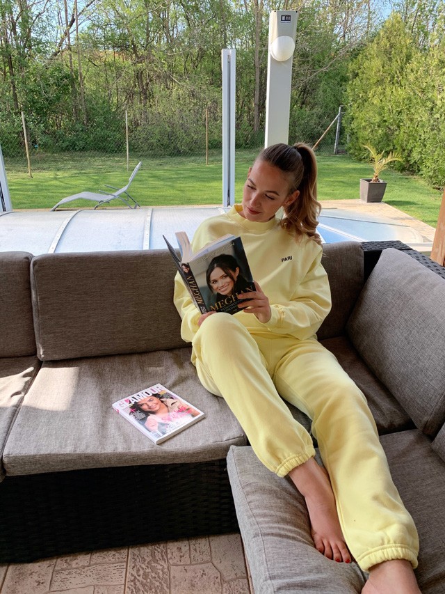 Te mit olvasol? Dombai Laura most ezt a könyvet választotta