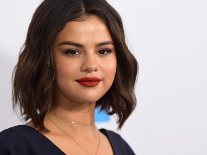 Selena Gomez visszatért élete legszexibb frizurájához