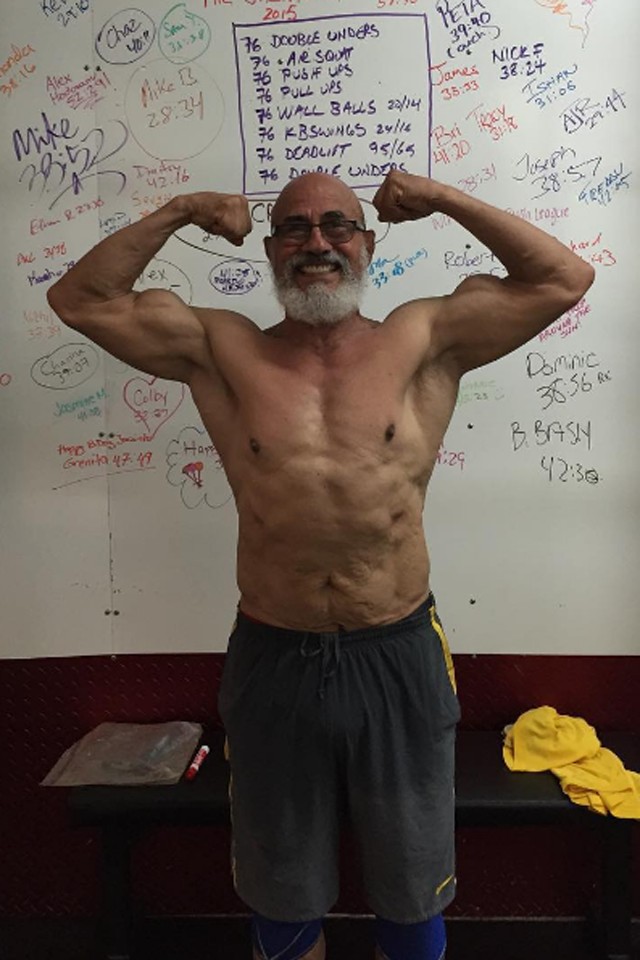 Ez a 78 éves bácsi durvábban edz, mint a testépítő pasid