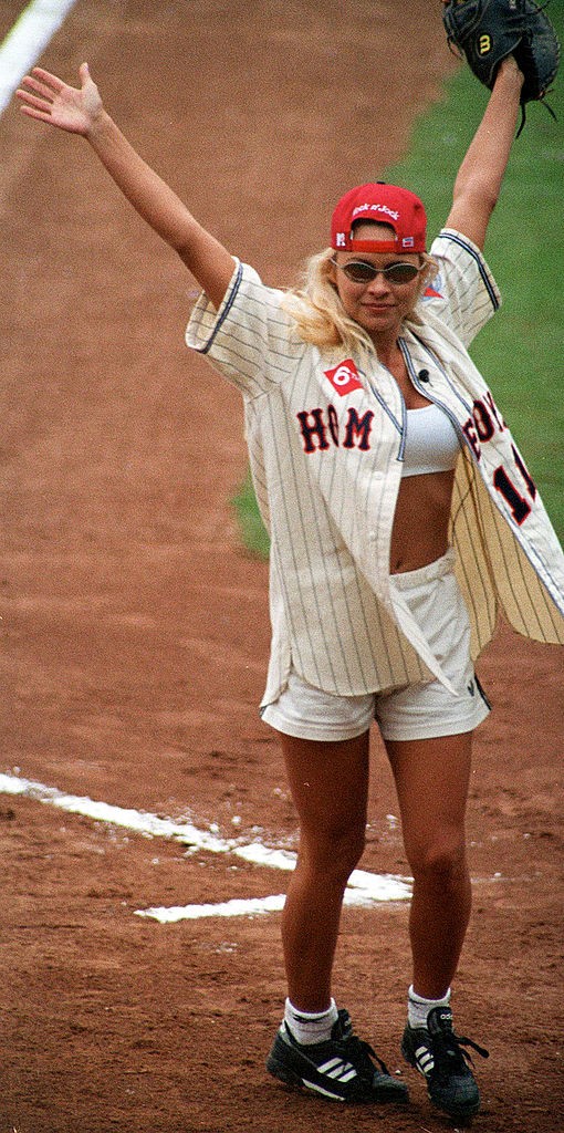 Pamela Anderson sportmezben is nagyon dögös