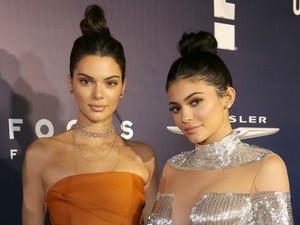 Olvadunk! Kylie és Kendall gyerekkori fotója olyan édes!