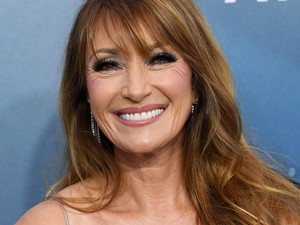 A 68 éves Jane Seymour a valóságban is Quinn doktornő, megállította az időt!