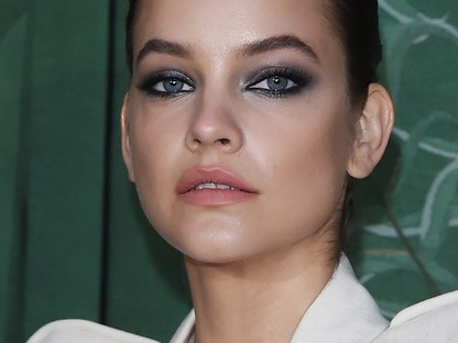 Íme Palvin Barbi legdögösebb topless fotója