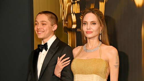 Rá sem lehet ismerni Angelina Jolie és Brad Pitt fiára, Knox radikálisan megváltoztatta a külsejét