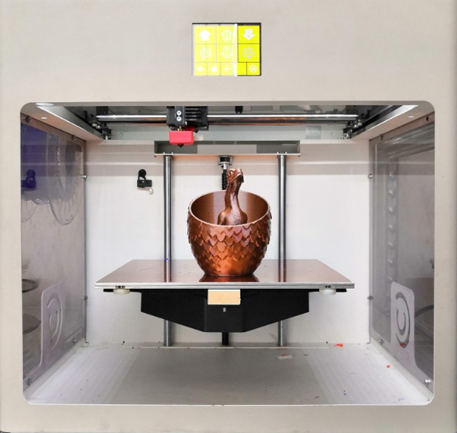 Magyar fejlesztésű 3D nyomtatóval készítették a Trónok harca figuráit a budapesti premierre