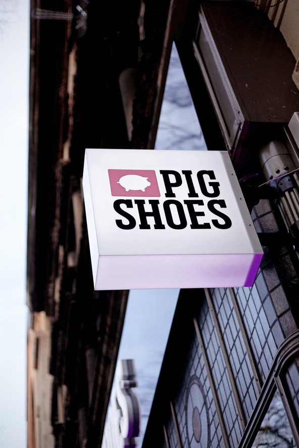 Betoppant a nagy sneaker bolt