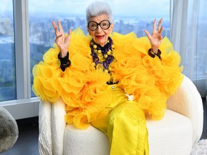 Iris Apfel a legidősebb ember, akiről Barbie babát készítettek
