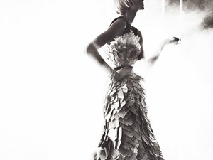 Papírinstallációk és divat -  Interjú Németh Edina és Merő Péter tervezőkkel