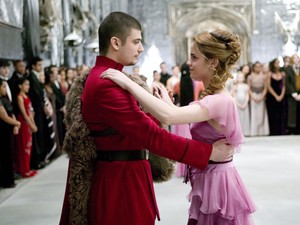 Alig ismertünk rá! Így néz ki ma a Viktor Krumot alakító színész a Harry Potterből