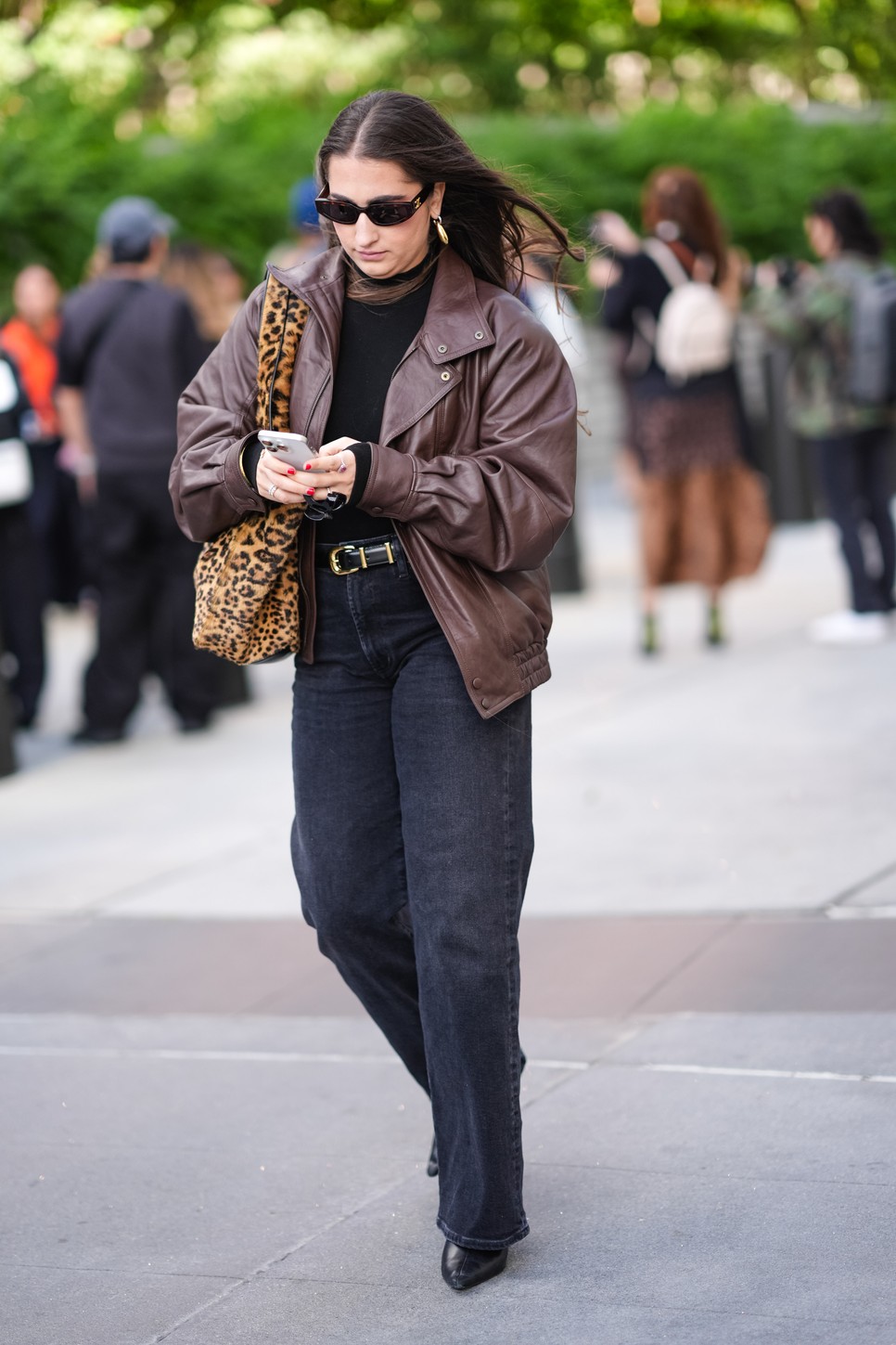 A most méltán népszerű vintage stílusba is beleillik a leopárd mintás táska