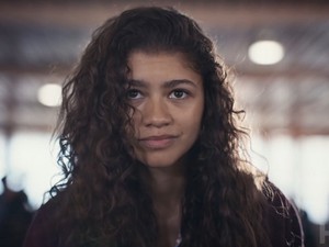 Dickpic, drog és erőszak - brutálisan indult az Eufória