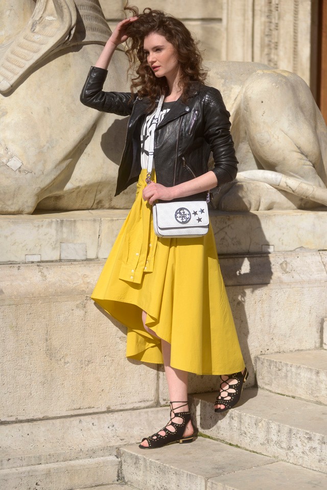 Egy cipő kétféleképpen