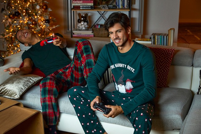 Kedvenc mesefiguráid köszönnek vissza a Tezenis karácsonyi kollekciójában