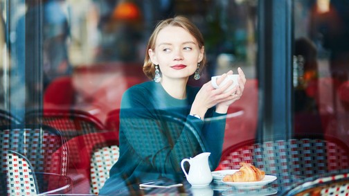 Megvan a válasz, tényleg négy óránként kell ennünk, vagy ezen lehet változtatni? 