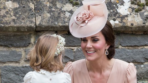 Kate Middleton angyalként őrködött, hogy minden tökéletes legyen Pippa esküvőjén