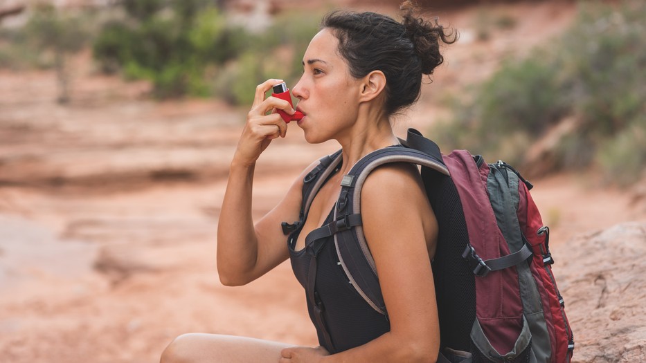 A nyári meleg még nehezebbé teszi az asztmások mindennapjait. Oda kell figyelniük magukra!