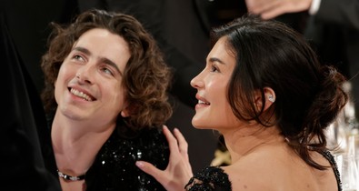 Szerelmesebbek, mint valaha: Kylie Jenner és Timothee Chalamet úgy flörtölnek a kamerák előtt, hogy attól azonnal zavarba jössz