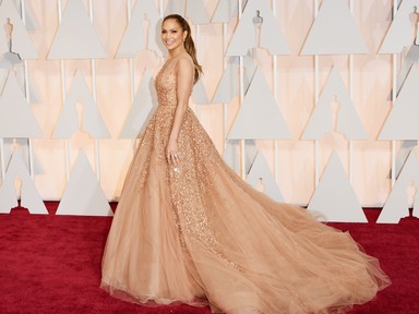 Jennifer Lopez a meztelenruhák királynője: 10 szett, amihez csak neki volt elég mersze