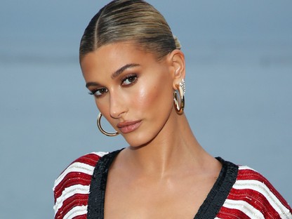 A rajongók szerint Taylor Swift inspirálta Hailey Bieber új tetoválását