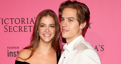 A tökéletes páros: Palvin Barbi és Dylan Sprouse összeöltöztek a Levi`s eseményén