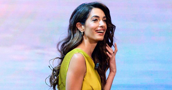Így tartja magát formában Amal Clooney, meglepő fogással indítja a napot George Clooney felesége