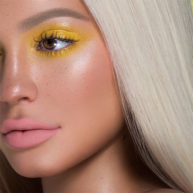 Kylie Jenner szeplői