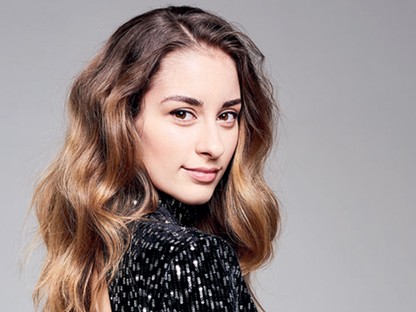 Az iskolában kiközösítették, ma az egyik legismertebb influenszer - interjú Csizmadia Gabival