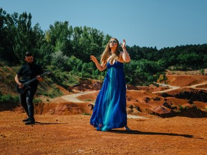 Klippremier: Elpusztul a Föld az Am!Li új videójában