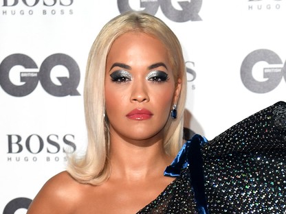 Élete legvisszafogottabb szettjét mutatta be Rita Ora