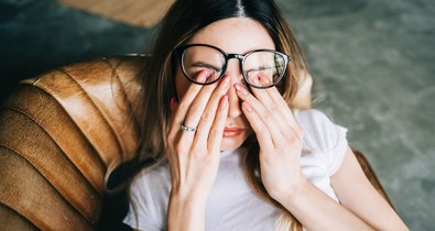 Ezért borzalmas ötlet megdörzsölni a szemed, még ha olyan jól is esik